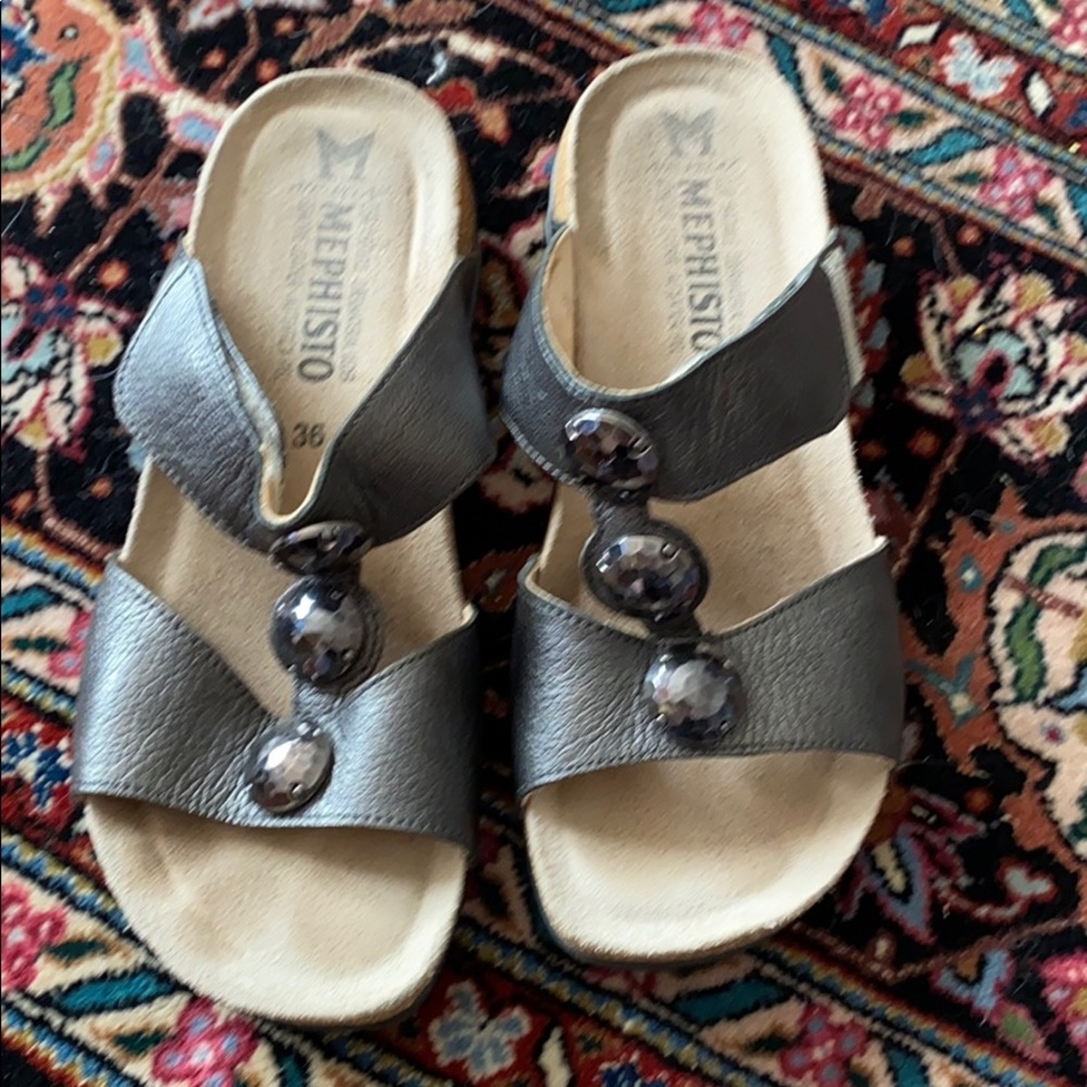 Mephisto leather